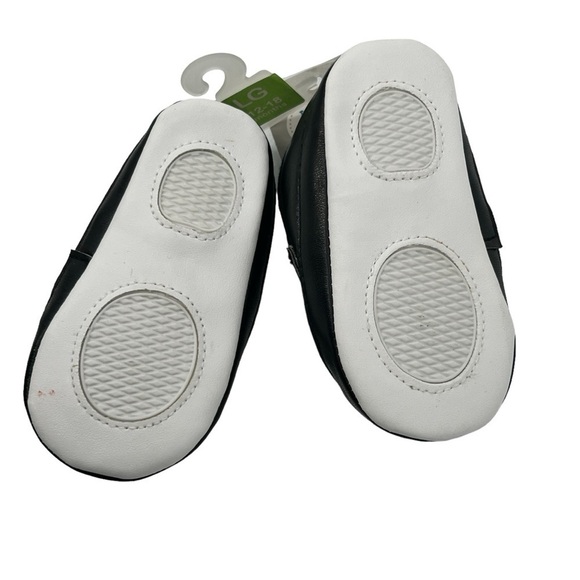 NWT Luvable Friend’s Black Crib Booties Size 12-18 Months - Picture 3 of 4